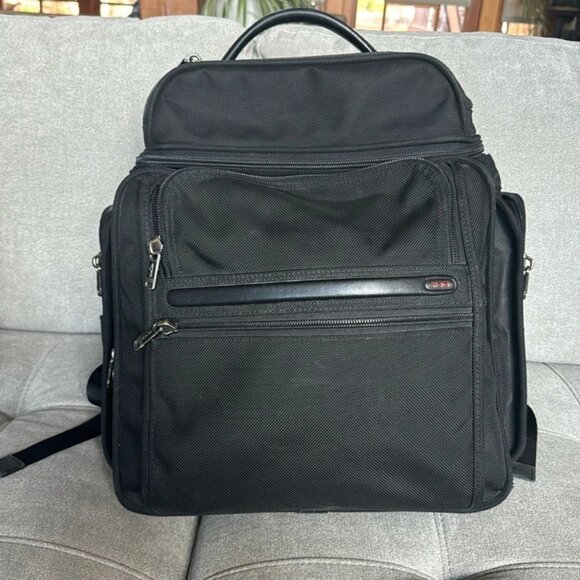 $1295 Authentic TUMI Unisex Travel Business Black Backpacks W/ 9 Zipper Pockets - Picture 1 of 13